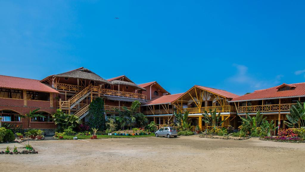 Victor Hugo Hotel Puerto López 외부 사진